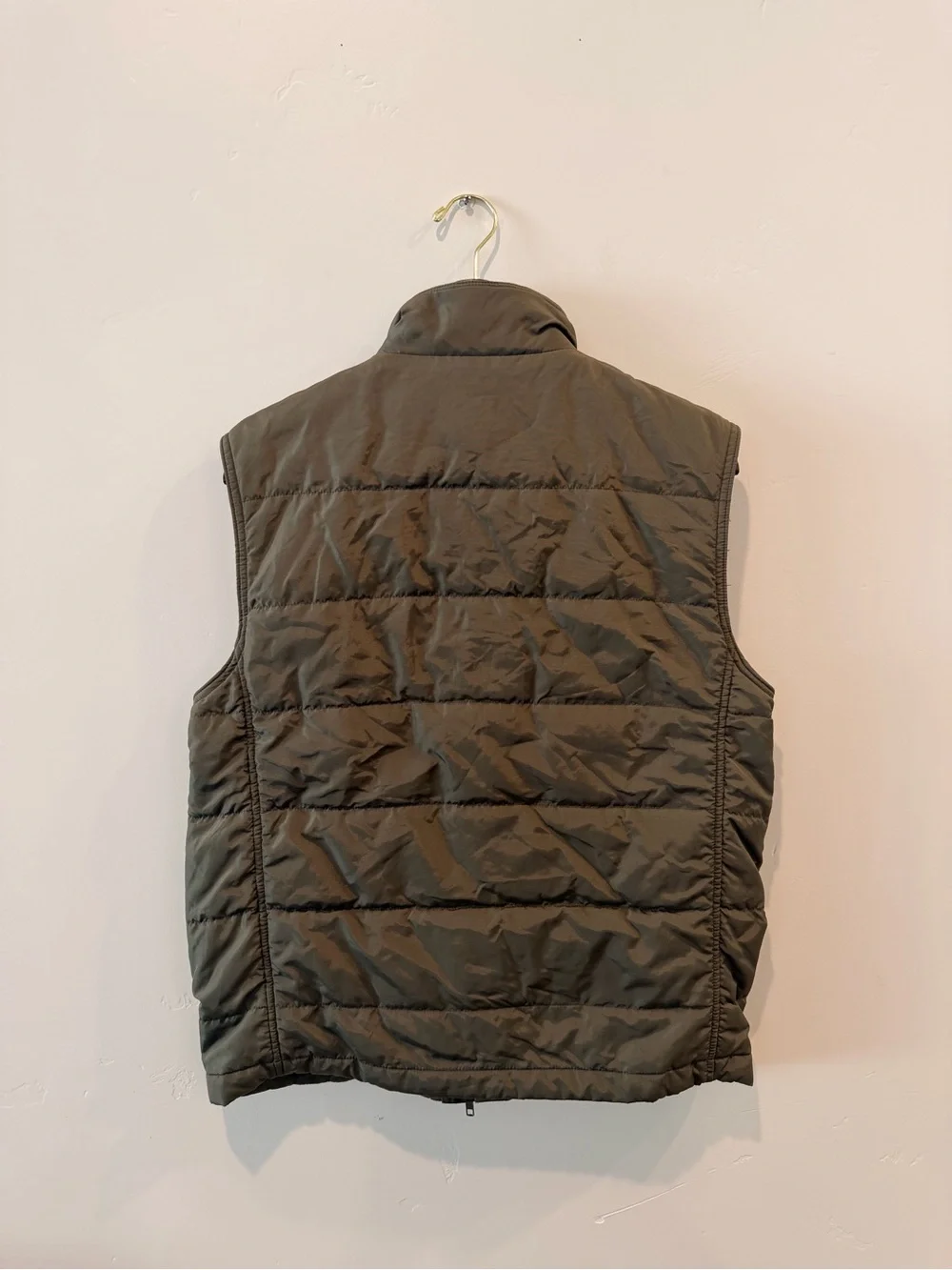 Banana Republic Men’s Olive Quilted Puffer Vest Size Medium